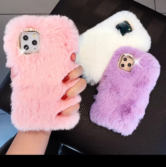 Pink fur bling iPhone 12 phone case - Picture 2 of 5